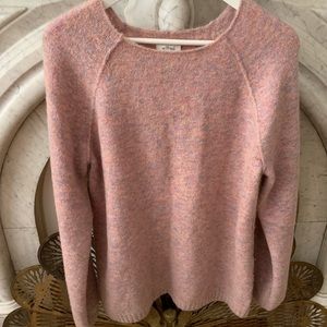 Aritzia pink wool sweater w/ bubble sleeves